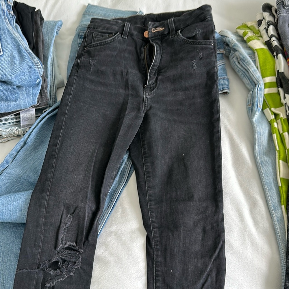 H&M skinny jean size 4